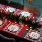 Preview: Paviot Boule de Sapin, weiß mit Wanderer Motiv Druck Weihnachtskugel aus Tannenzweigen, rot-grün, style